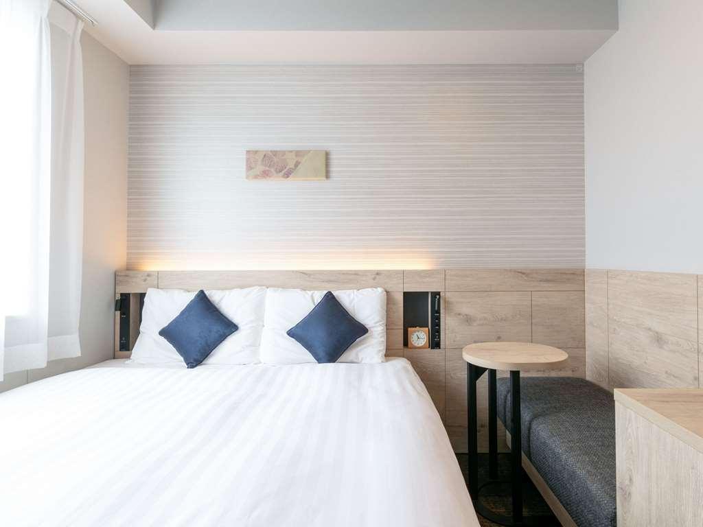 Comfort Hotel Nagoya Shinkansenguchi Rum bild